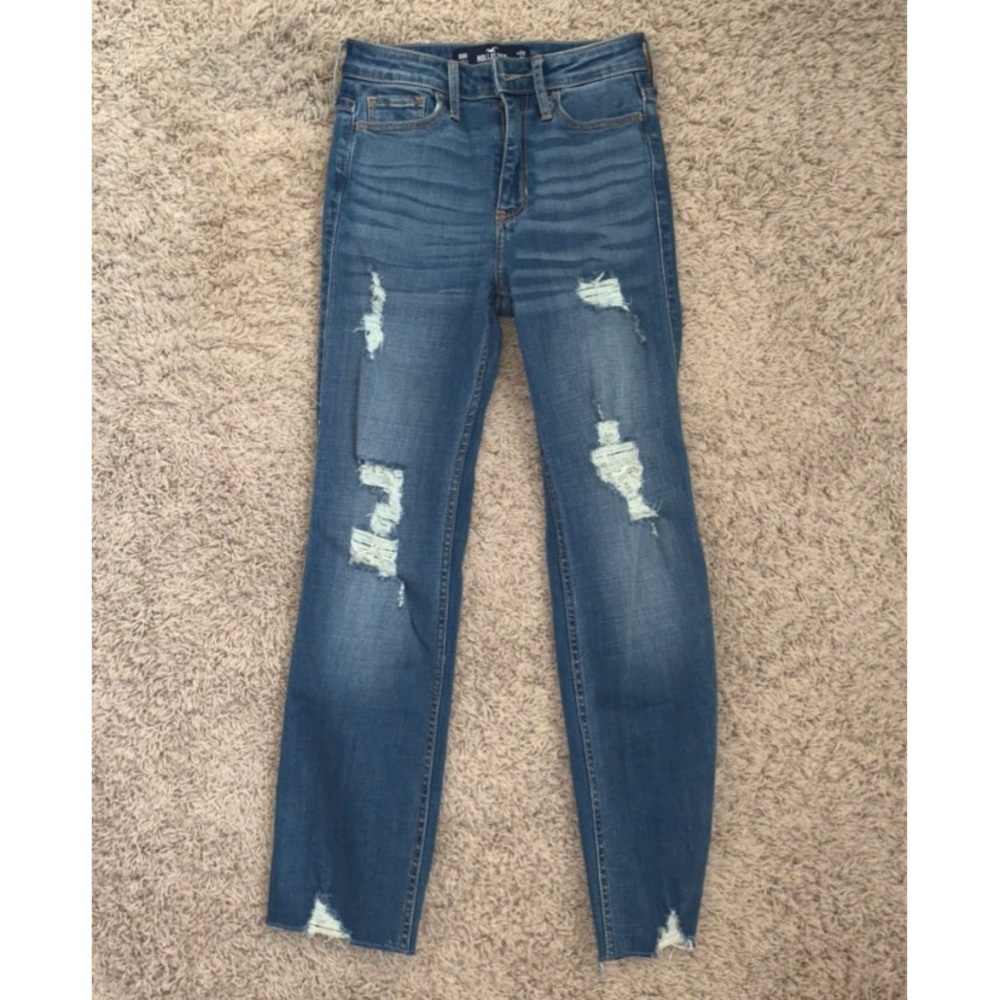 hollister dark washed ripped jeans